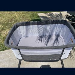 Grey Bassinet