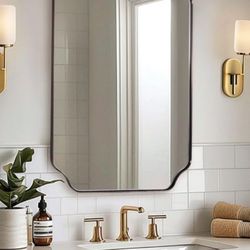 Big Mirror (Andy Star Scalloped Rectangle Mirror 