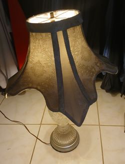 Table lamp