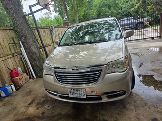 2010 Chrysler Town & Country