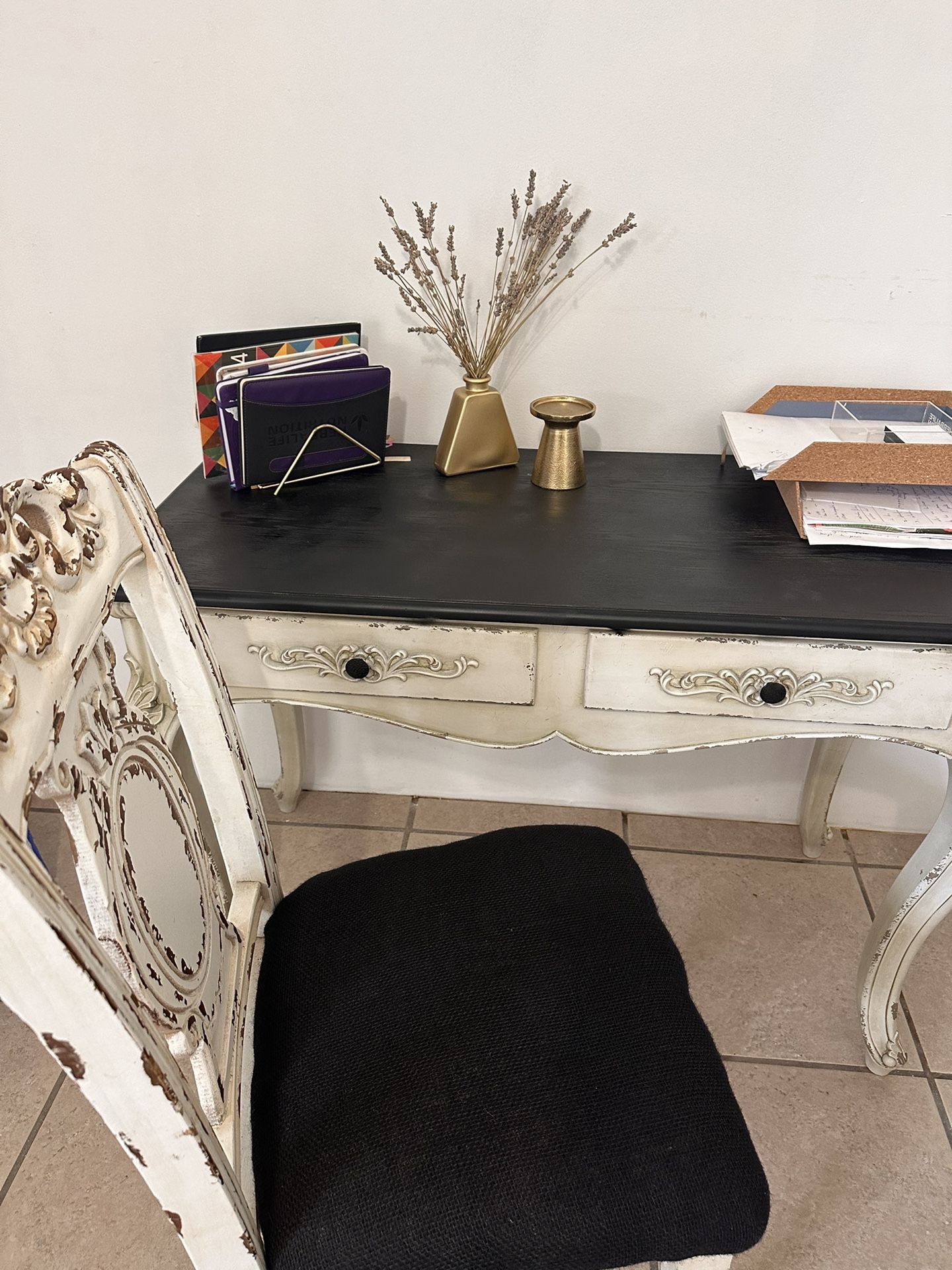 Console/table With Chair