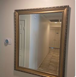 Vintage gold gilt carved mirror