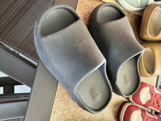 Yeezy Slides