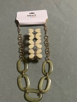 Mint Green Necklace and Bracelet Set