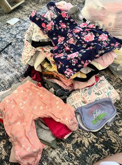 Lot of 3-6 months baby girls clothes 60+ items