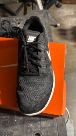 Women’s Nike free run size 9.5