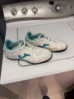 Turf soccer cleats