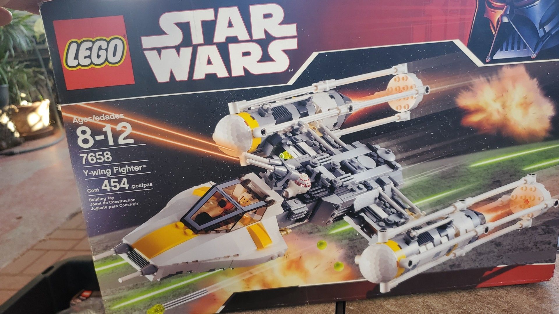 LEGO Y WING FIGHTER RETIRED