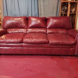 Australian Leather Couch Excellent Condition Very Comfortable Can Deliver Okc Area 30 