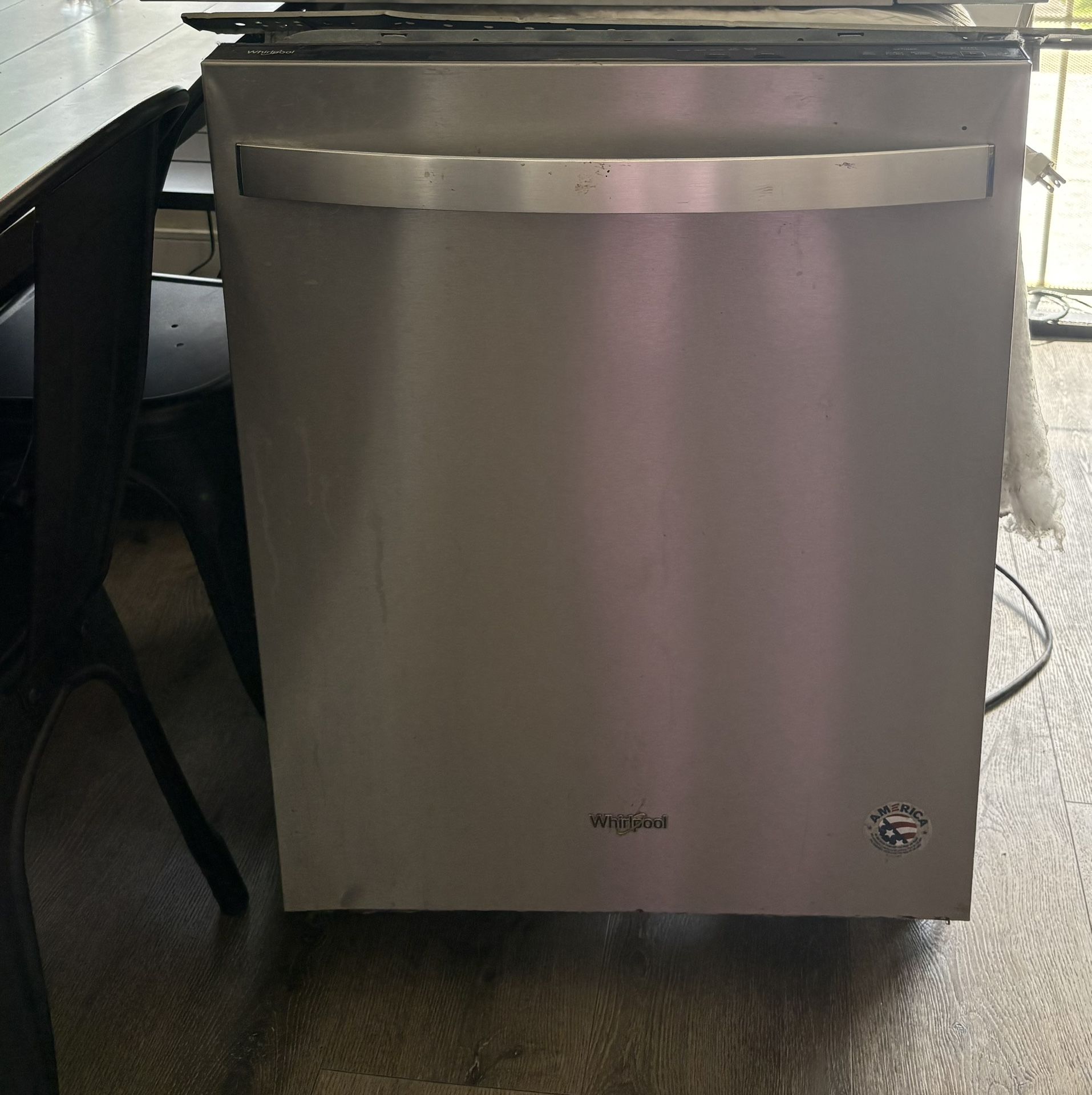 Whirlpool Dishwasher