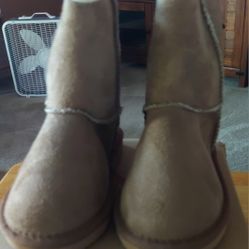 Girl's Brown Boots Size 10/11 t
