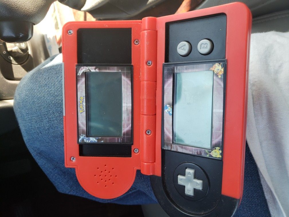 Pokemon Pokedex Used Work No Battery Cover But Its Working