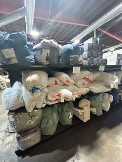 Bedding Sale! Pillows, blankets, comforters set