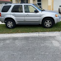 2004 Ford Escape