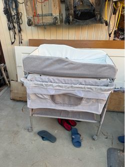 Baby changing cart