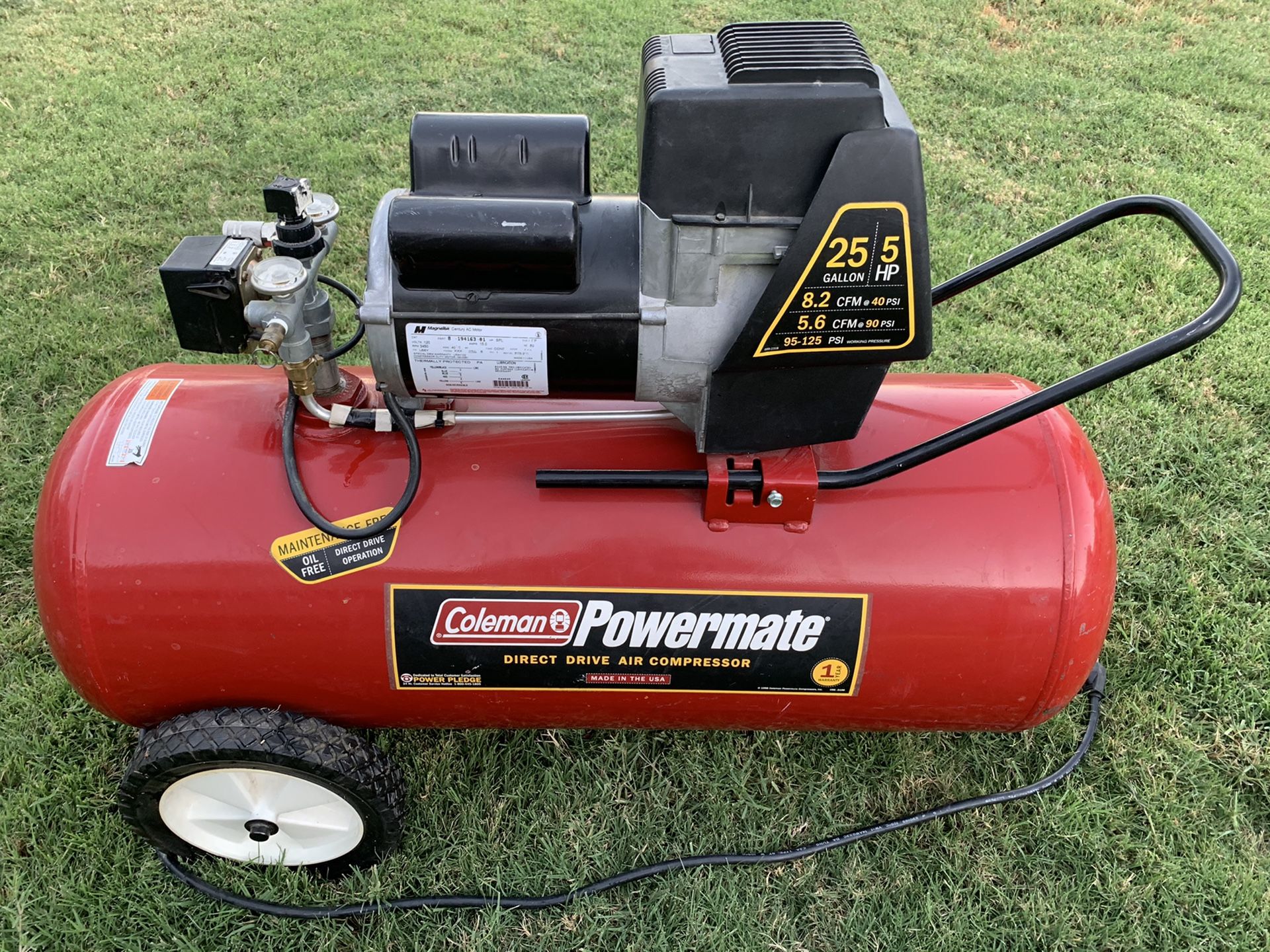 MADE IN THE USA Coleman Powermate 25 Gallon 5 HP Air Compressor 8.2 CFM @ 40 psi and 5.6 CFM @ 90 psi