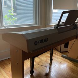 Synthesizer- DGX 500 With Throne