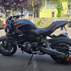 2019 ducati monster 821