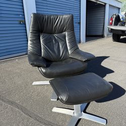Natuzzi Re-Vive Recliner and Ottoman