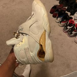 Jordan 8 “champagne”