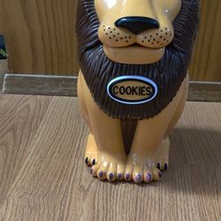 Lion Cookies Jar.
