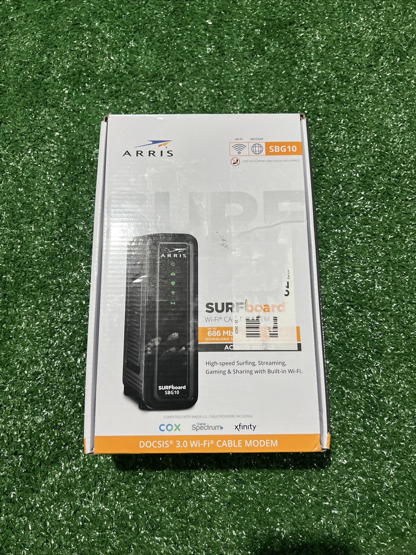 ARRIS SURFboard® SBG10 DOCSIS® 3.0 Cable Modem & Wi-Fi® Router