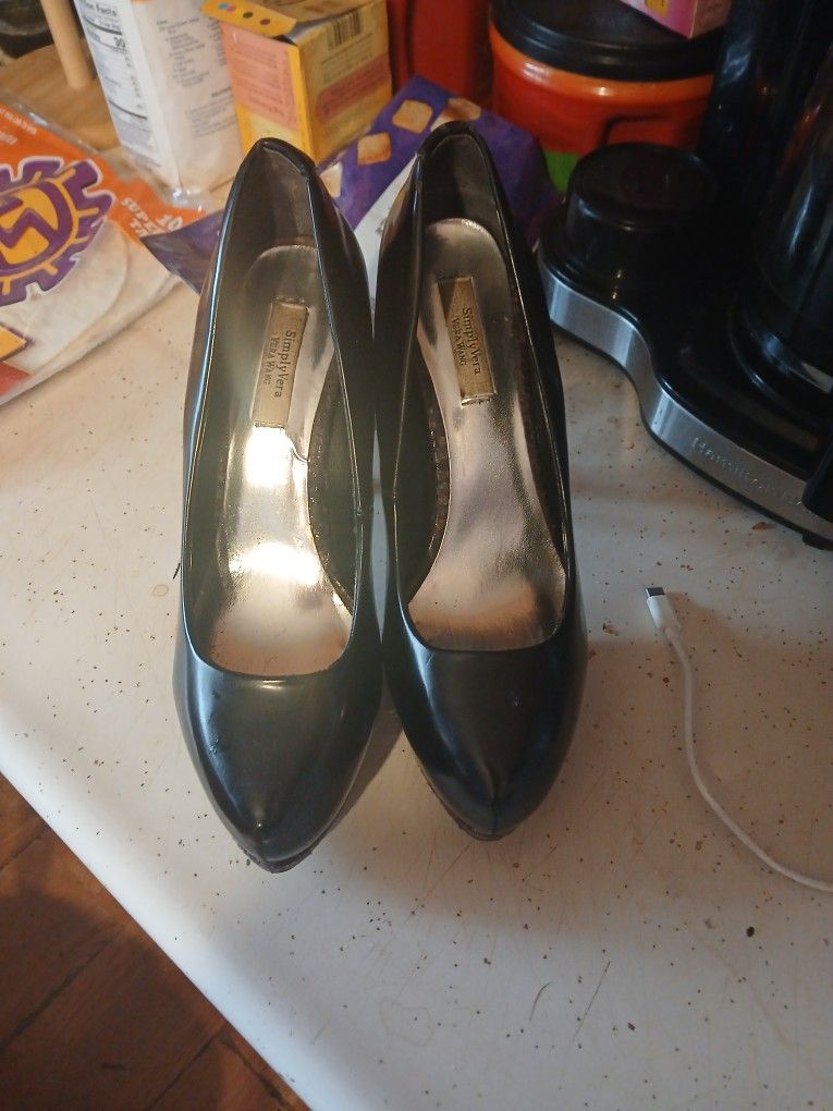 Vera Wang Stillettos