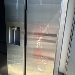 Samsung Refrigerator Stainless Stee In Good $950.00