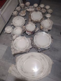 1940s Eggshell Chinaware rimmed in 22k gold