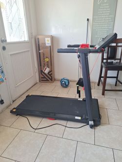 Folding Treadmill with Display Console