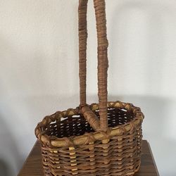 Double Wine Bottle Wicker Basket 10” Handle