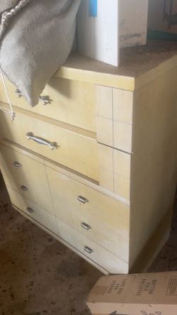 Wooded dresser for sale!