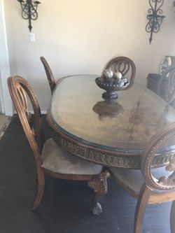 Dining table with 6 chairs