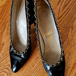 CLASSIC CHANEL BLACK  SHOE
