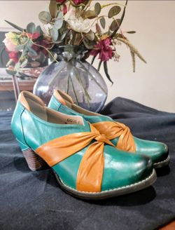 Elite by Corkys Chichi Heel Vintage Turquoise size 7 90s