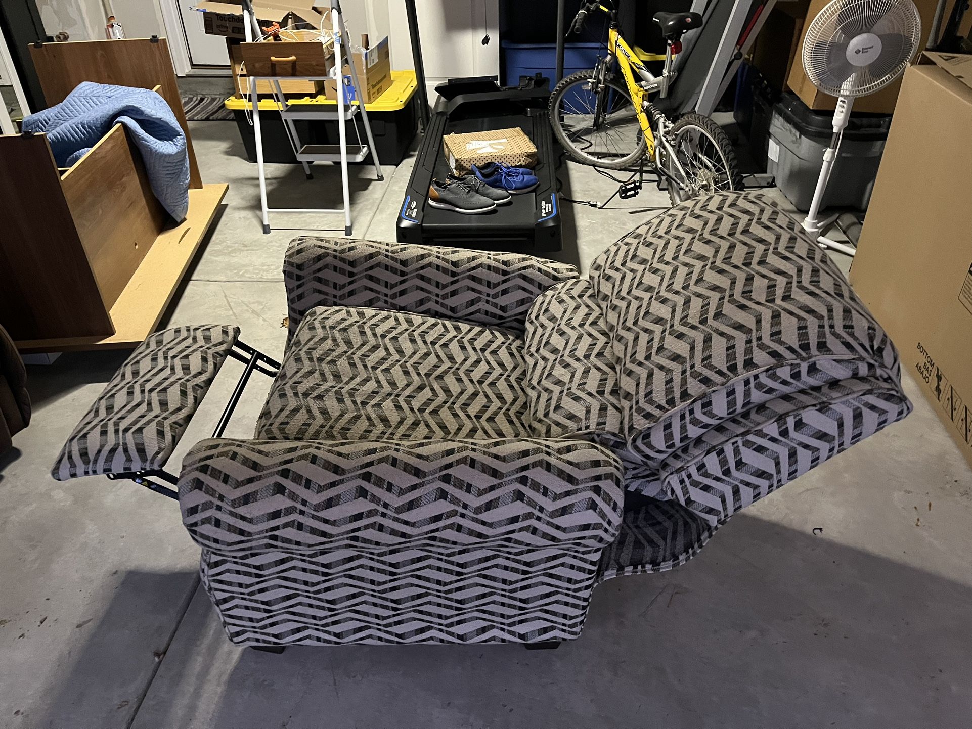 Recliner Sofa - Good Condition