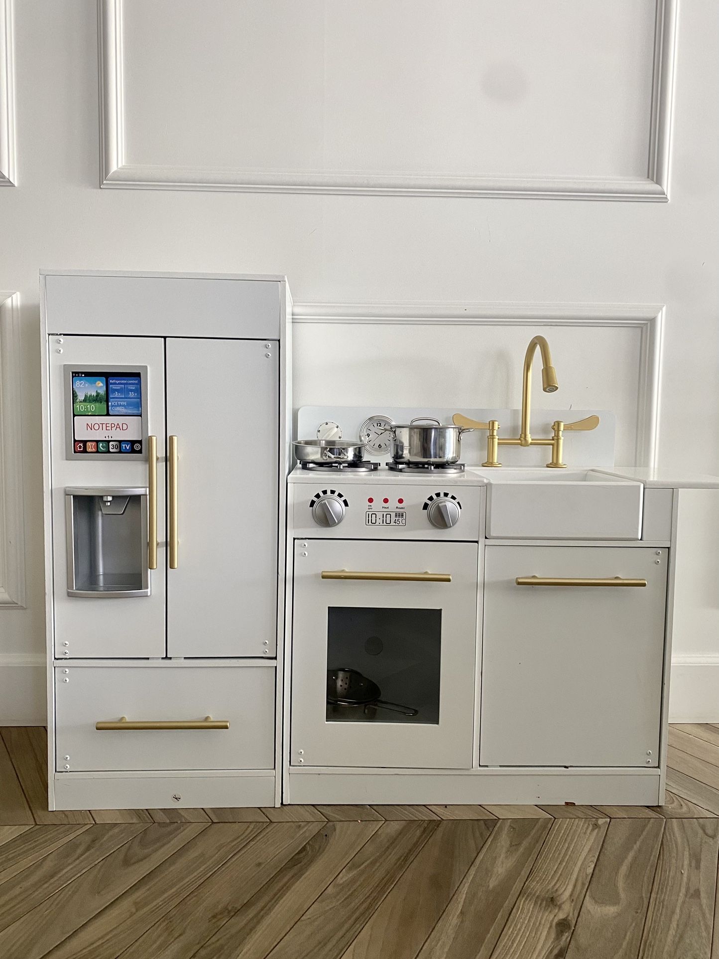 White and Gold Kids Play Kitchen Kitchenette for Sale in Glendale, CA ...