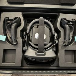 (Full Kit) Valve Index PC VR Headset - Gently Used.