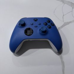 Xbox One Series X or S Blue & White Controller