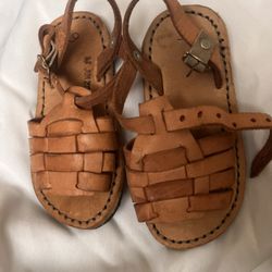 Guaraches  Pequeños  En Muy Buenas Condones Medida 6 