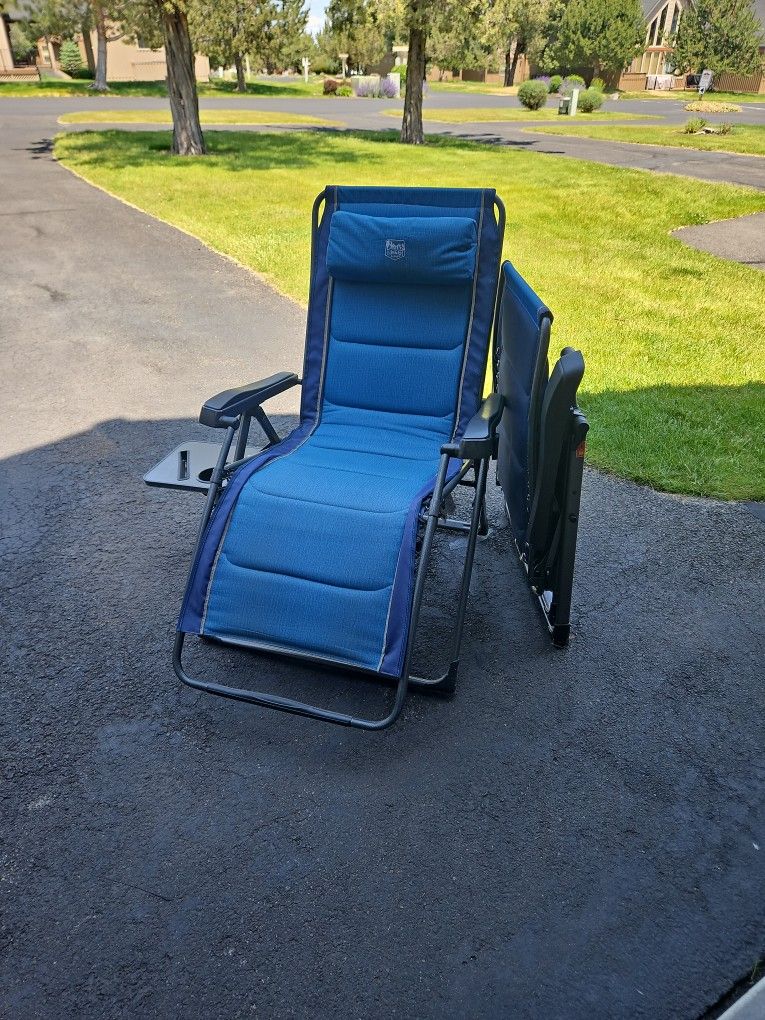 Timber Ridge Recliner Chairs with retractable side tables
