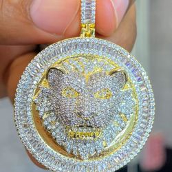 Lion Pendant 