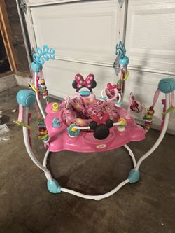 Disney baby Minnie Mouse Peekaboo Activity center