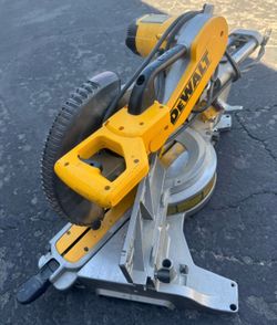 Dewalt Compound Saw