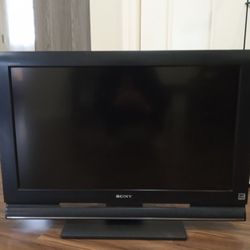 SONY Bravia KDL32L4000 - 32" LCD TV - GREAT CONDITION!