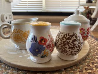 Pioneer Woman/ 1 set salt & pepper and  1 set cream & sugar   No chips