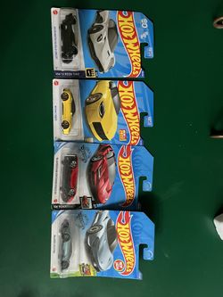 Hot Wheels: McLaren, Lamborghini, Aston Martin, Nissan
