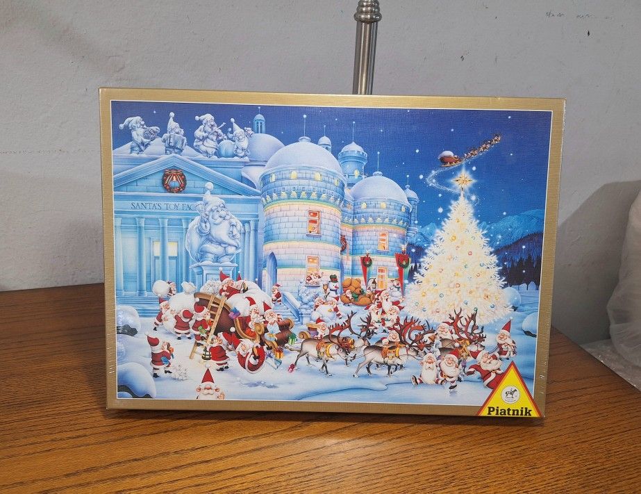 New, Sealed!! Piatnik "Toy Factory" 1000-piece Christmas-themed jigsaw puzzle