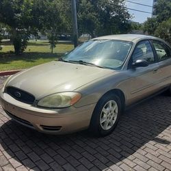 2006 Ford Taurus