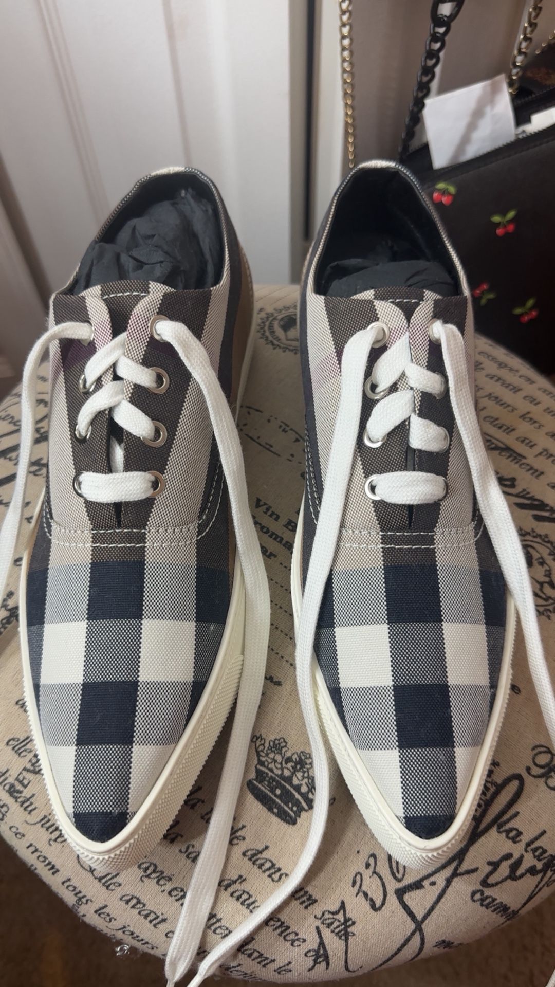 Burberry House Check Pointed-Toe Sneakers